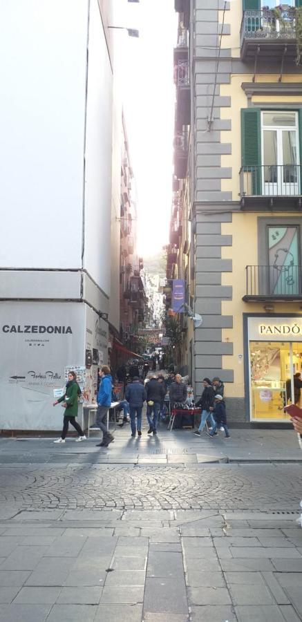 B&B Ruffo Nel Cuore Di Napoli ภายนอก รูปภาพ