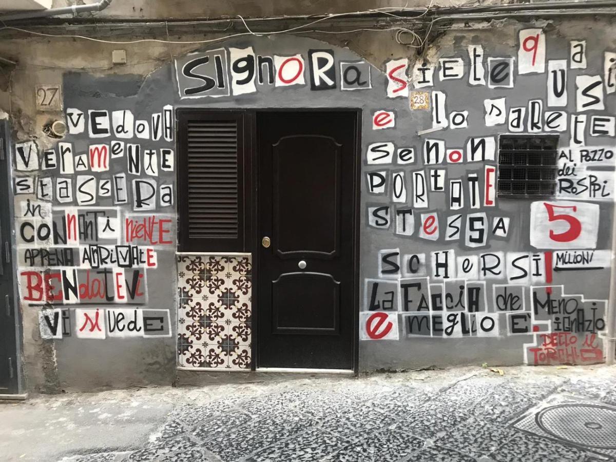 B&B Ruffo Nel Cuore Di Napoli ภายนอก รูปภาพ