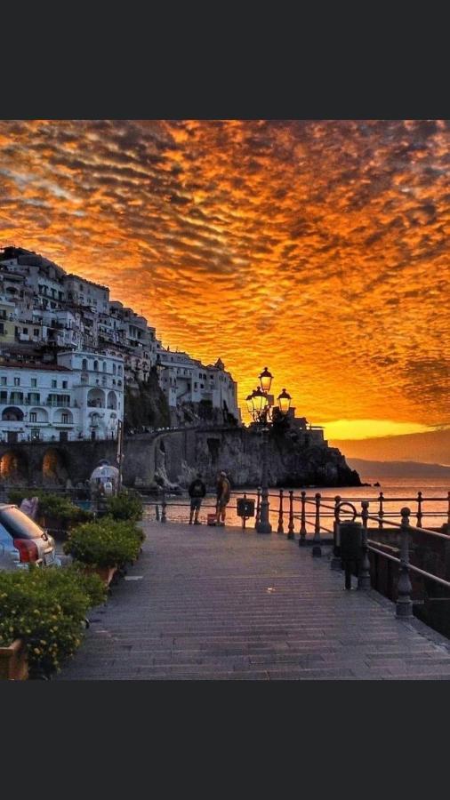 B&B Ruffo Nel Cuore Di Napoli ภายนอก รูปภาพ