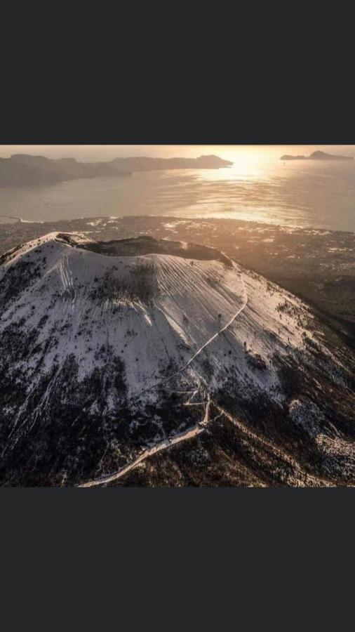 B&B Ruffo Nel Cuore Di Napoli ภายนอก รูปภาพ
