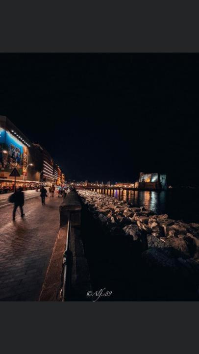 B&B Ruffo Nel Cuore Di Napoli ภายนอก รูปภาพ