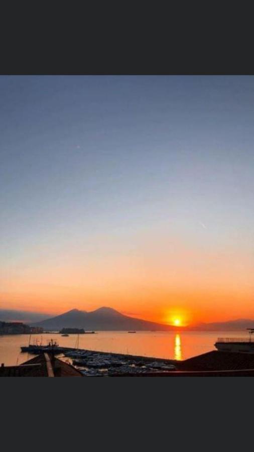 B&B Ruffo Nel Cuore Di Napoli ภายนอก รูปภาพ